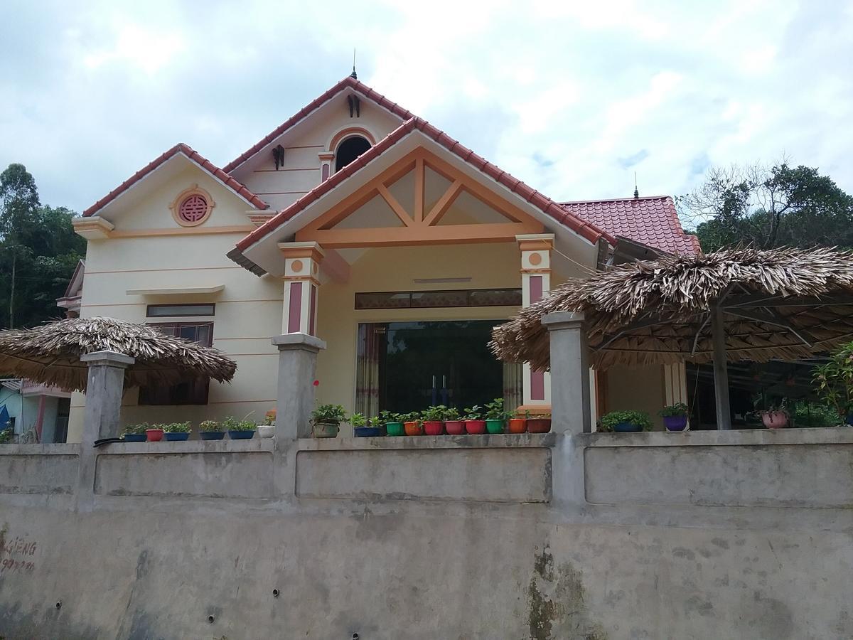Thac Ba Family Homestay Ho To Екстер'єр фото