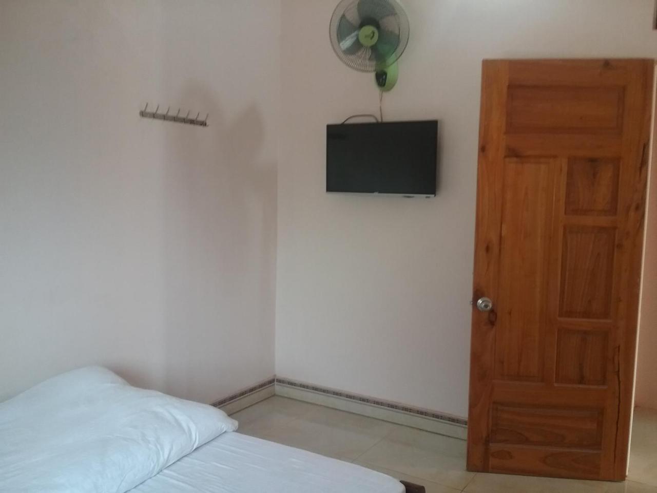 Thac Ba Family Homestay Ho To Екстер'єр фото